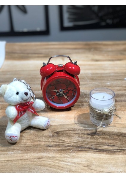 14 Şubat Sevgililer Günü Özel Çalar Saat,peluş Ayıcık Anahtarlıklı ve Incili Mum