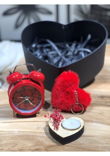 Sevgililer Günü Arkadaşa Doğum Günü Hediyesi Çalar Saat Peluş Kalp Anahtarlık ve Kalp Mumluk