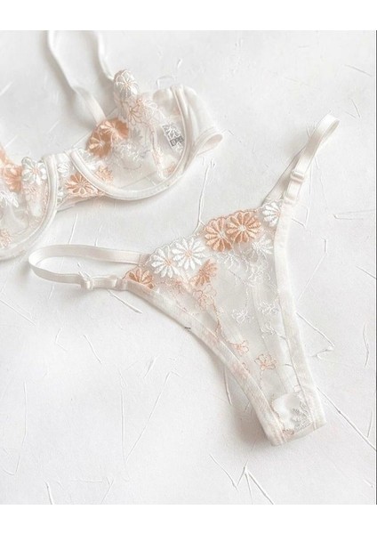 Kadın Seksi Fantezi Dantel Çiçek Detaylı Tasarım Takım Iç Çamaşır Takımı