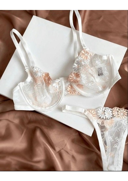 Kadın Seksi Fantezi Dantel Çiçek Detaylı Tasarım Takım Iç Çamaşır Takımı fiyatları
