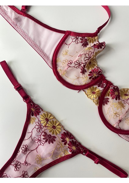 Kadın Seksi Fantezi Dantel Çiçek Detaylı Tasarım Takım Iç Çamaşır Takımı fiyatları