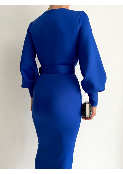 Kadın Balon Kol Kruvaze Yaka Detaylı Kemerli Scuba Kumaş Elbise (Renk Seçenekli) indirimleri