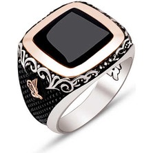 Amberkan Gümüş Oniks Taşlı Yanları Tuğralı Yüzük