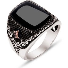 Amberkan Gümüş Oniks Taşlı Yanları Tuğralı Yüzük