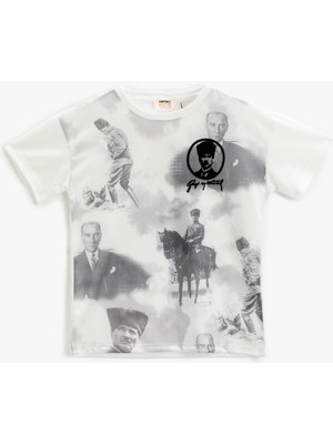 Koton Atatürk Baskılı Tişört Kısa Kollu Bisiklet Yaka