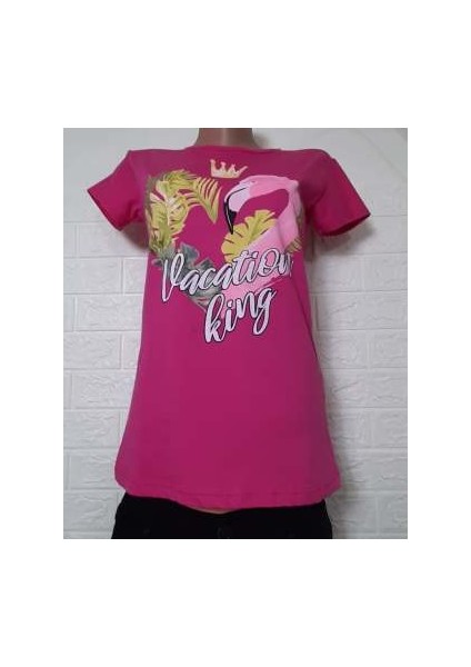 Pembe Önü Leylek ve Yazı Baskılı Yuvarlak Yaka T-Shirt