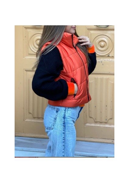 / Turuncu Mat Renk Iki Yan Cepli Dik Yaka Fermuarlı Şişme Yelek