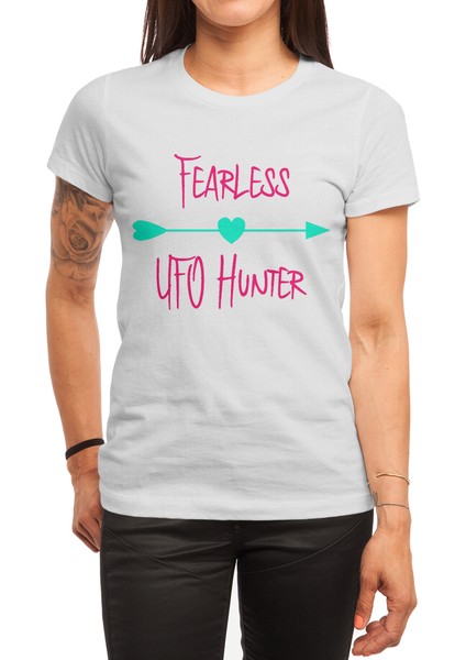 Fearless Ufo Hunter Fun Alien Space Quote Beyaz Spor Tişört