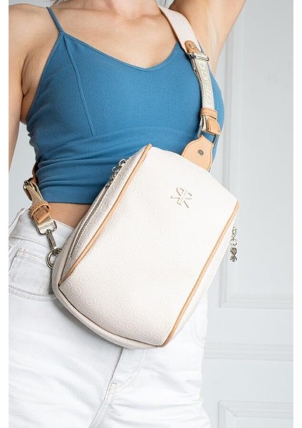 Krem Kadın Çapraz Askılı 4 Gözlü Vücut Çantası Bodybag 25X16CM PBU9001
