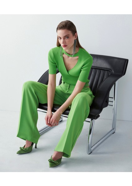 Cutout Wide Leg Fit Pantolon fırsatları
