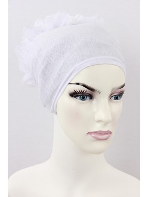 Sima Beyaz Fırfırlı Bone