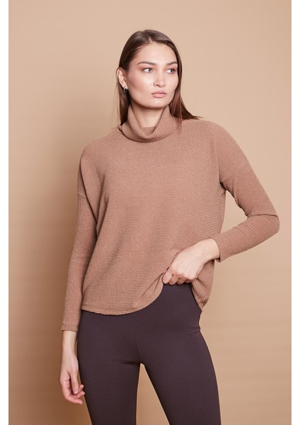 Degaje Yaka Uzun Kol Likralı Triko Bluz-Camel