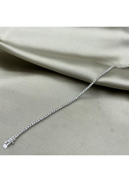 1 Mm. Pırlanta Kesim Rhodium Kaplama Su Yolu Gümüş Bileklik fiyatları