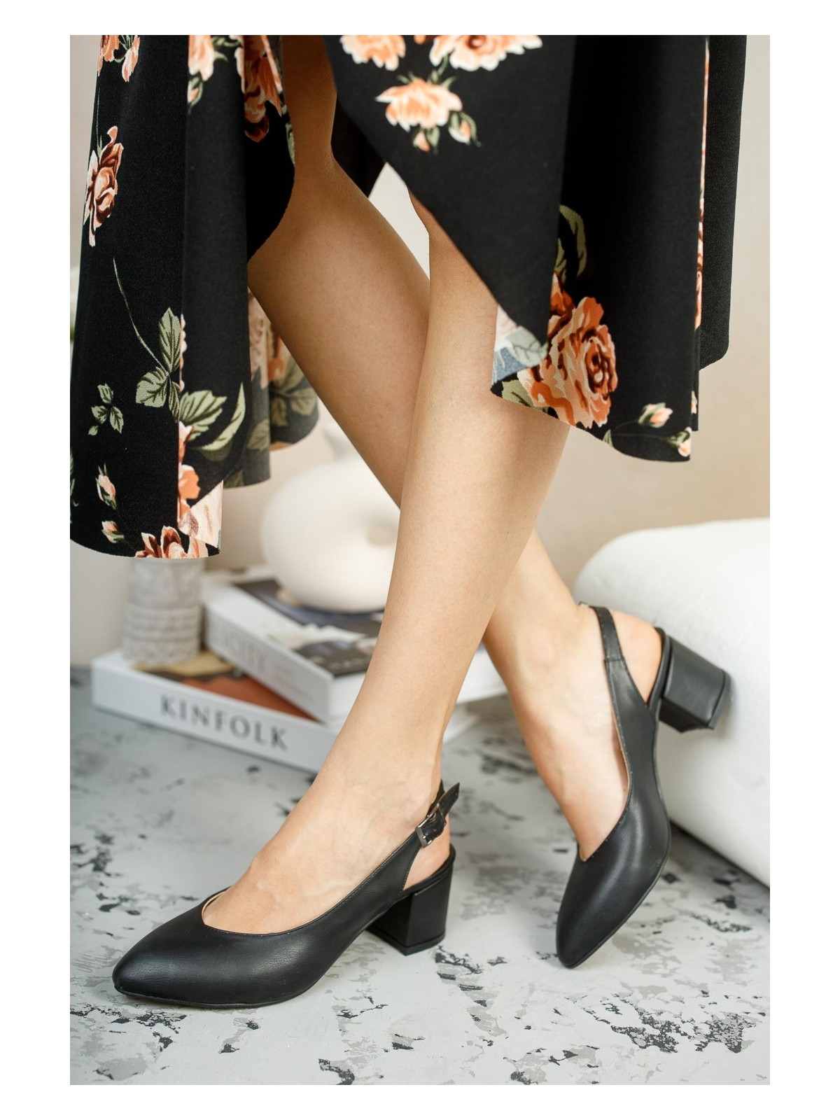 Muggo GZHW711 Garantili Kadın Arkası Açık Klasik Günlük Tarz Şık ve Rahat Topuklu Ayakkabı - Görsel 5