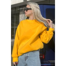 Madmext Sarı Bisiklet Yaka Basic Sweatshirt MG1559