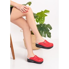 Nur Medikal Kırmızı Renk Kapalı Airmax  Bayan Sabo Terlik (Siyah Taban)