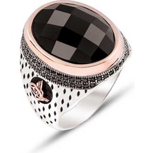 Amberkan Gümüş Üstü Siyah Faset Taşlı Yanları Oniks Taş Işlemeli ve Osmanlı Tuğralı Motifli Yüzük