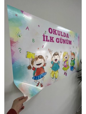 Akıllı Kağıt Çerçeve Görünümlü Tutunma Özellikli Okulda Ilk Günüm 100 - 150 cm