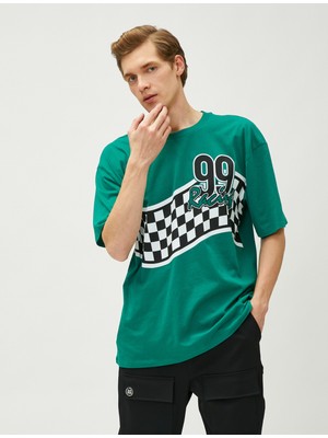 Koton Oversize Tişört Baskılı Yarış Temalı Bisiklet Yaka Pamuklu