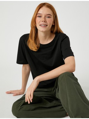 Koton Yazı Işlemeli Tişört Bisiklet Yaka