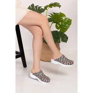 Nur Medikal Giyim Küçük Pembe Çiçekler Desenli Klasik Model Erkek Ortopedik Sabo Terlik 259