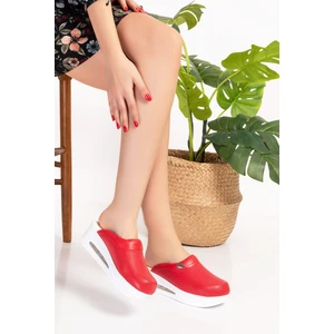 Nur Medikal Giyim Kırmızı Renk Kapalı Airmax Bayan Sabo Terlik 901