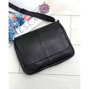 Hafif ve Yumuşak hakiki Deri Orta Boy Çapraz Çanta Siyah  25*21*7 cm