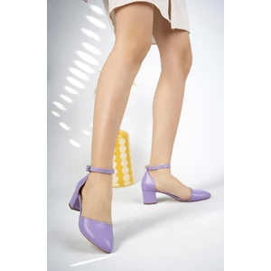 W708 Garantili Kadın Klasik Günlük Tarz Şık ve Rahat Topuklu Ayakkabı