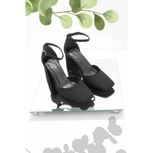 Mat Siyah Saten  Kadın Klasik Topuklu Ayakkabı K01209010038