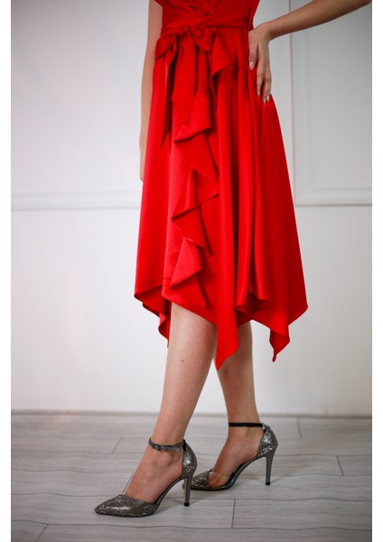 Saten Asimetrik Kesim Elbise10 fiyatları