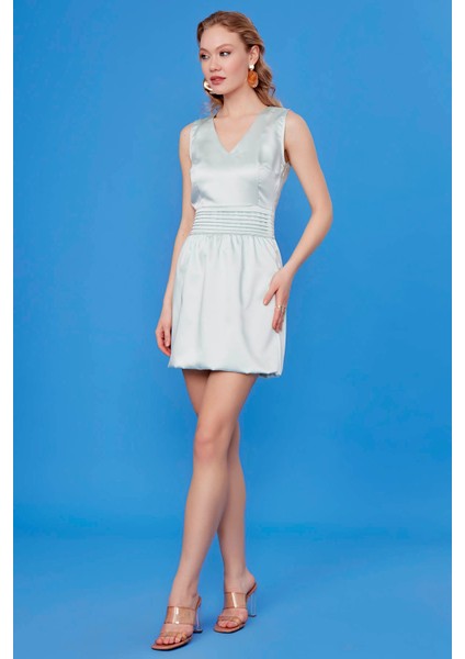 Beli Detaylı V Yaka Elbise10 fiyatları