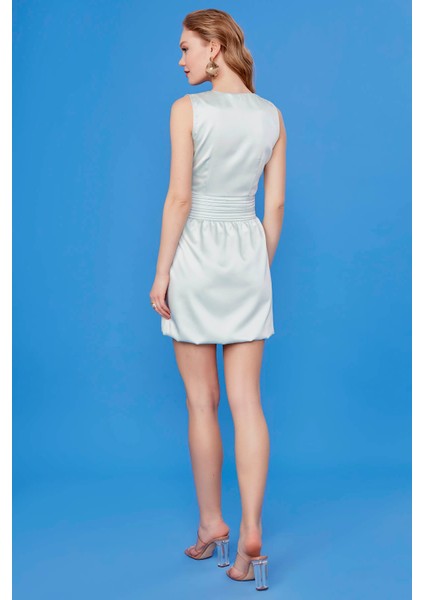 Beli Detaylı V Yaka Elbise10 indirimleri