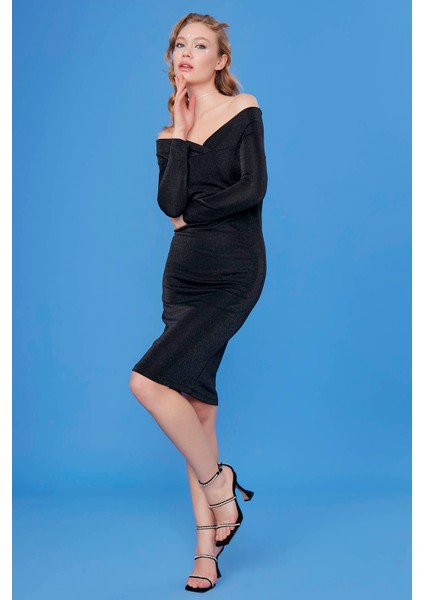 Kayık Yaka Simli Elbise10 fiyatları