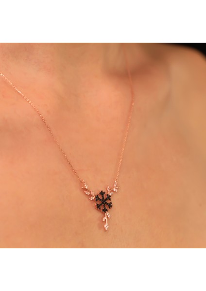 925 Ayar Gümüş Daldaki Siyah Kar Tanesi Kolye fiyatları