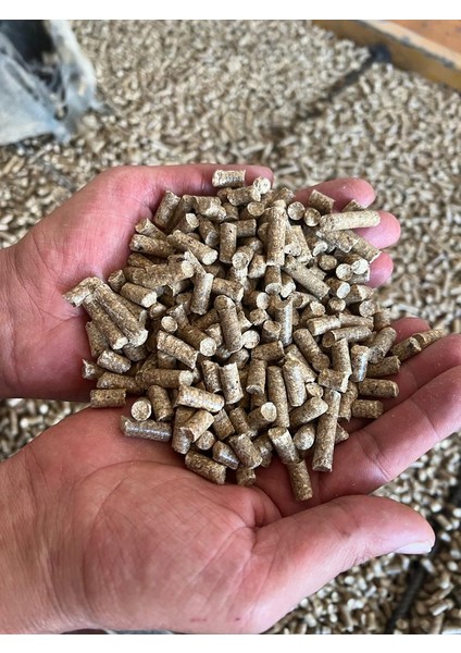 Çam Peleti %100 (25 kg)