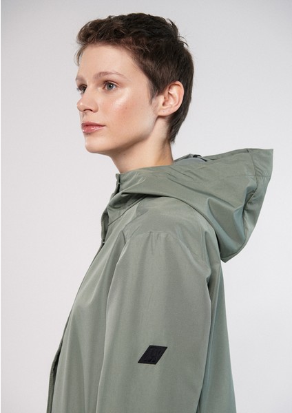 Kadın Kapüşonlu Haki Rüzgarlık 1110136-70123 modelleri