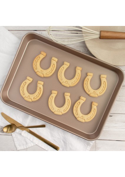 At Nalı Kurabiye Kalıbı ve Şeker Hamuru Kalıbı fırsatları