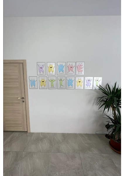 Akıllı Kağıt Çerçeve Görünümlü Tutunma Özellikli Tablo 9 ' Lu Poster Set (Hat Sanatları)