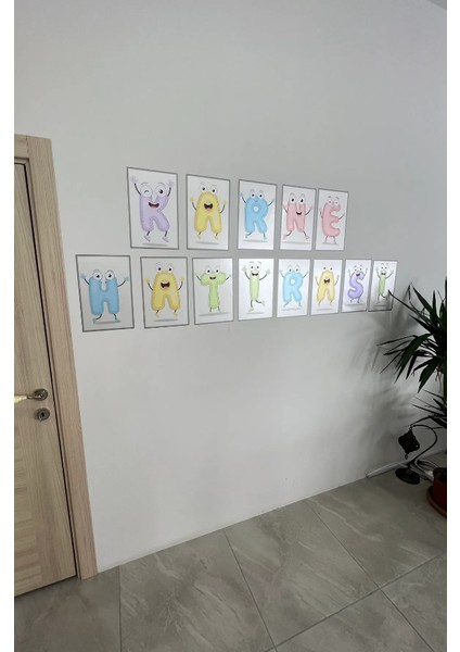 Statik Tutunma Özellikli Karne Hatırası (Sevimli Harfler) 20 - 30 cm