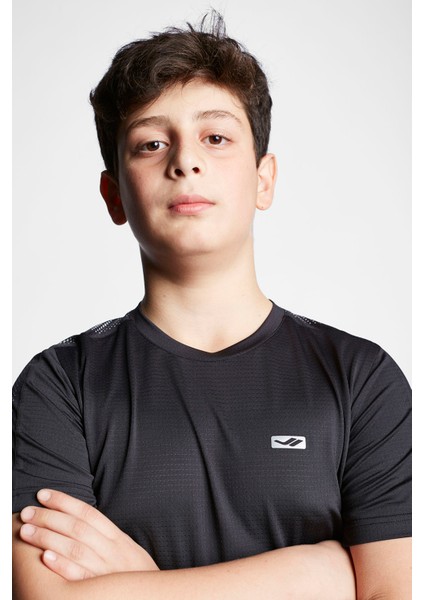 Siyah Çocuk Kısa Kollu T-Shirt 23B-3135 indirimleri
