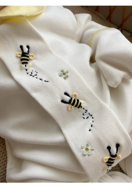 Erkek Bebek El İşlemesi Arılı Tulum ve Şapka Takımı Özel Günler İçin fiyatları