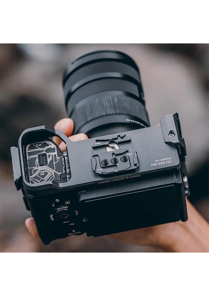 F22&F38 Quick Release Camera Cage Çerçeve (Sony FX3/FX30)