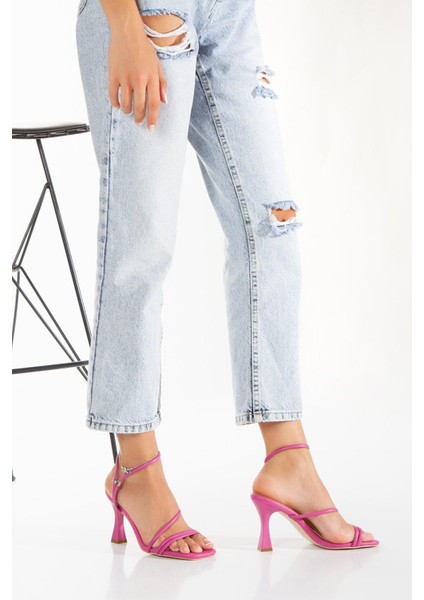 Kadın Yazlık Fuşya Suni Deri Topuklu Ayakkabı