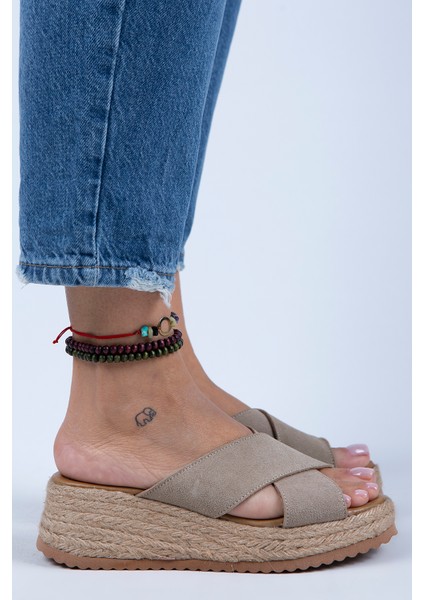 Tegan Kadın Deri Çift Bant Çapraz Terlik Bej Süet Terlik