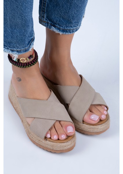 Tegan Kadın Deri Çift Bant Çapraz Terlik Bej Süet Terlik fiyatları