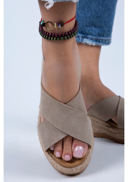 Tegan Kadın Deri Çift Bant Çapraz Terlik Bej Süet Terlik indirimleri