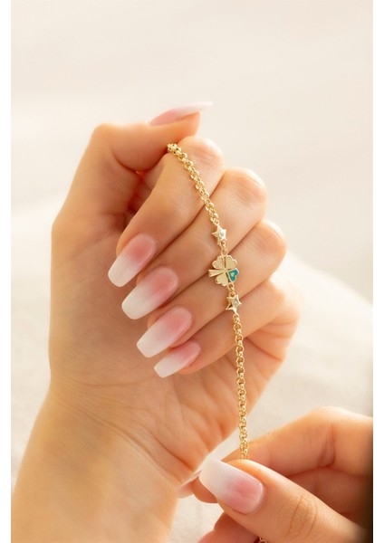 Altın Kalpli Yonca Bileklik fiyatları