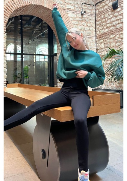 Yeşil Bisiklet Yaka Basic Sweatshirt MG1559 modelleri