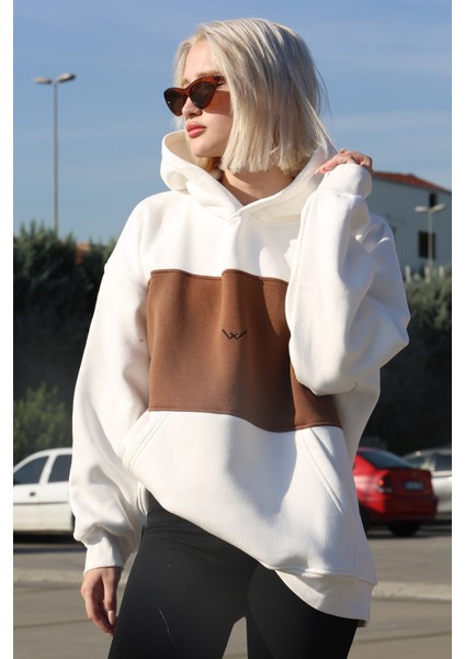Beyaz Renk Bloklu Şardonlu Sweatshirt MG1544 modelleri
