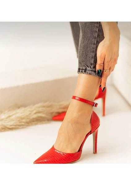 Kırmızı Yılan Derisi Desenli Stiletto Sivri Burun Kadın Topuklu Ayakkabı10 fırsatları